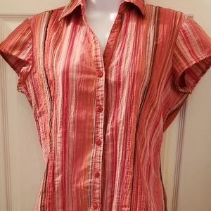 Women's slim fit button down blouse